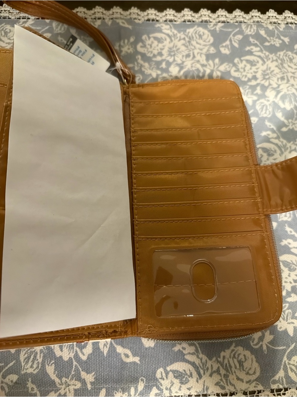 Time & Tru Ainsley Bulk Wallet - Cream Floral Design NWT - Picture 7 of 12